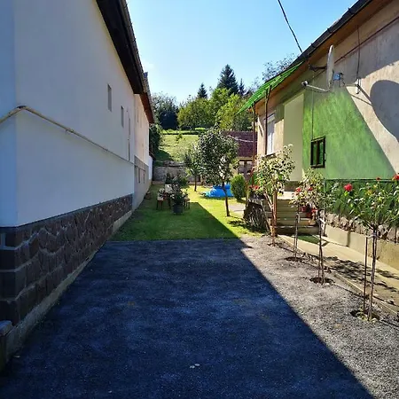 Erdei Termalfurdo Akar Csoportoknak Is. Feriehus